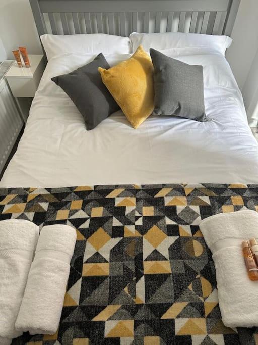 Modern 1-Bed Apartment Belfast Esterno foto