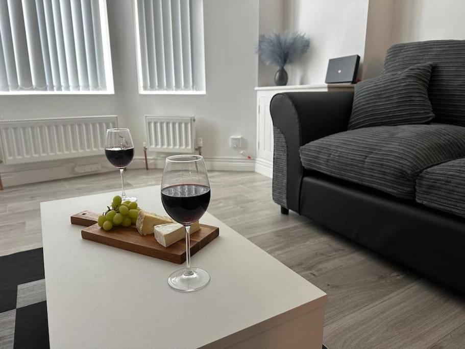 Modern 1-Bed Apartment Belfast Esterno foto